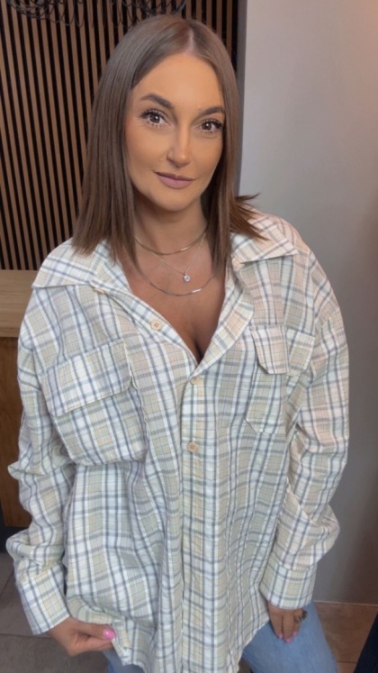 Koszula oversize w kratę – Beżowa