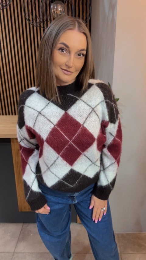 Sweter Argyle MISS LUCKY – Biały–czarny–bordo