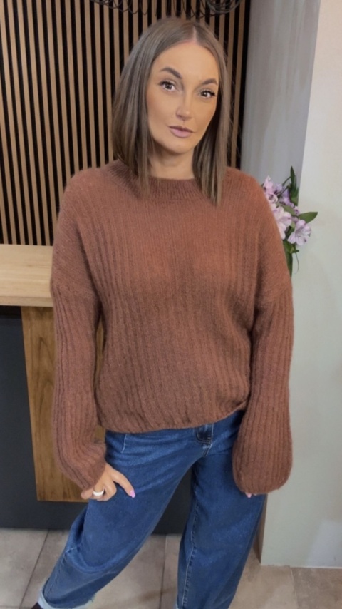 Sweter dzwonek MISS LUCKY – Karmel