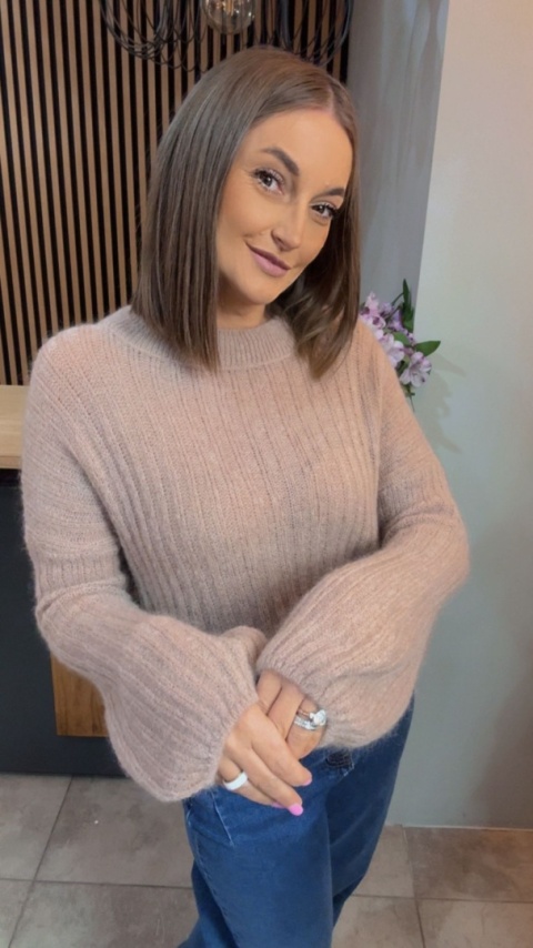 Sweter dzwonek MISS LUCKY – Fango