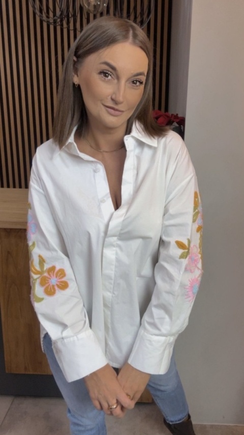 Koszula ZETA OTTO z haftowanymi rękawami – biała