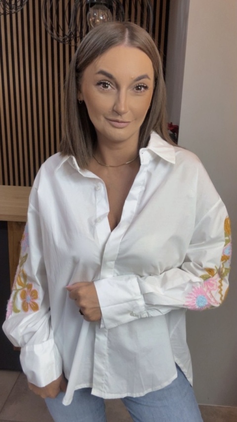 Koszula ZETA OTTO z haftowanymi rękawami – biała