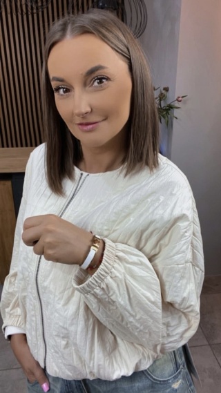Kurtka Smiling Queen Zamek Beżowa
