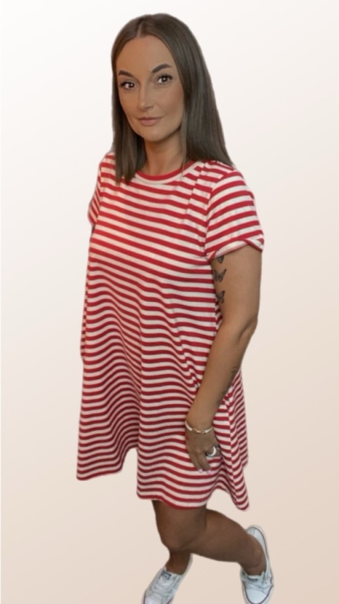 Sukienka Wendy Trendy – Krótkie rękawy Paski Czerwone Sukienka Wendy Trendy – Krótkie rękawy Paski Czerwone