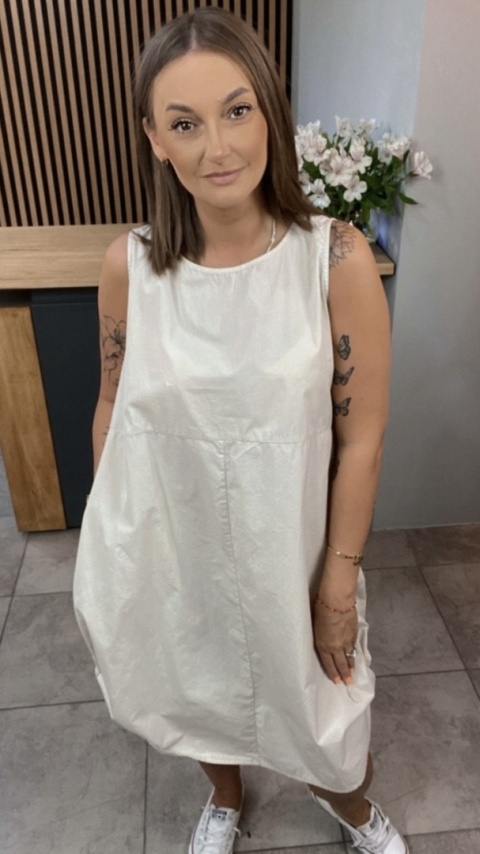 Sukienka Wendy Trendy Beżowa Sukienka Wendy Trendy Beżowa