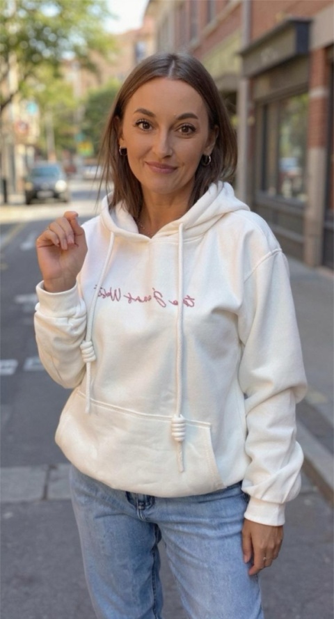 Bluza JOY z haftem ”the Jean West”–Biała