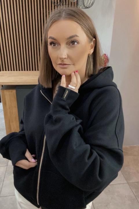 Bluza oversize z kapturem Lux – Lenoshka - Czarna Bluza oversize z kapturem Lux – Lenoshka - Czarna