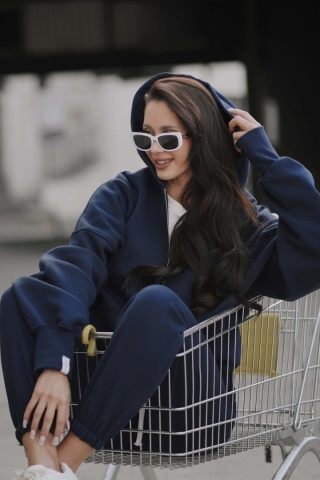 Bluza oversize z kapturem Lux – Lenoshka - Granat