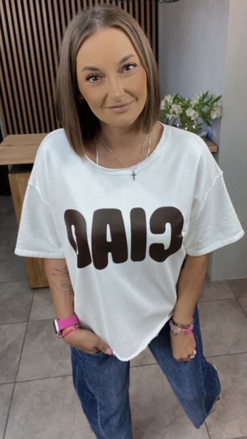 Bluzka oversize z napisem “CIAO” - Biała Bluzka oversize z napisem “CIAO” - Biała