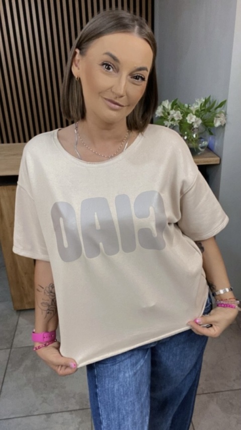 Bluzka oversize z napisem “CIAO” - Beżowa Bluzka oversize z napisem “CIAO” - Beżowa