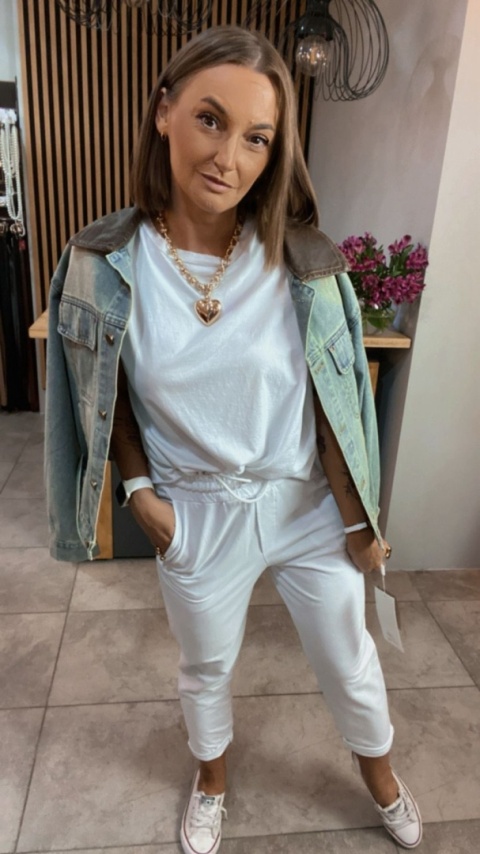 Spodnie dresowe z patką Wiya – Bianco Spodnie dresowe z patką Wiya – Bianco