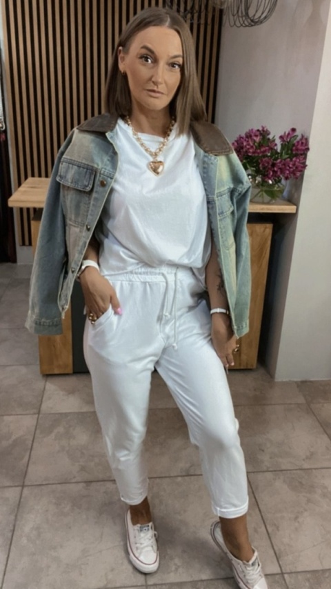 Spodnie dresowe z patką Wiya – Bianco Spodnie dresowe z patką Wiya – Bianco