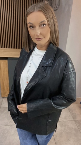 Marynarka z eko skóry OU MAI - czarna, oversize