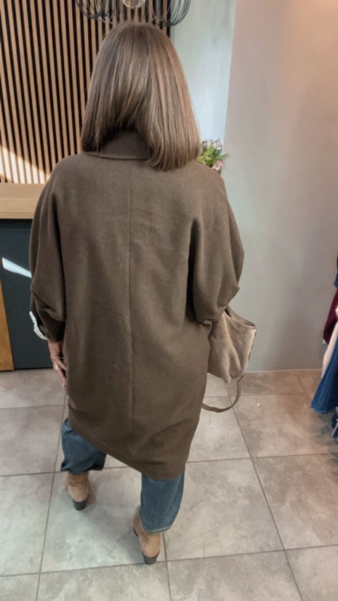 Płaszcz damski oversize Gioya & Co. – Brązowy