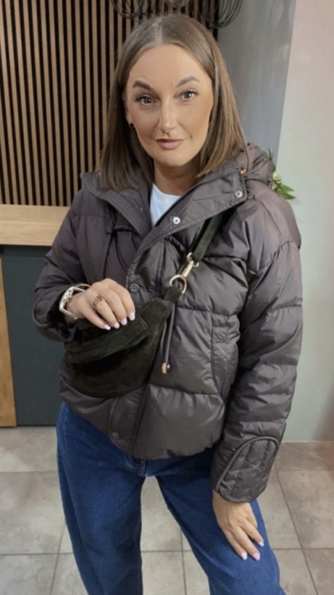 Damska Kurtka Puchowa Premium „Mocha Comfort” – Naturalny Puch