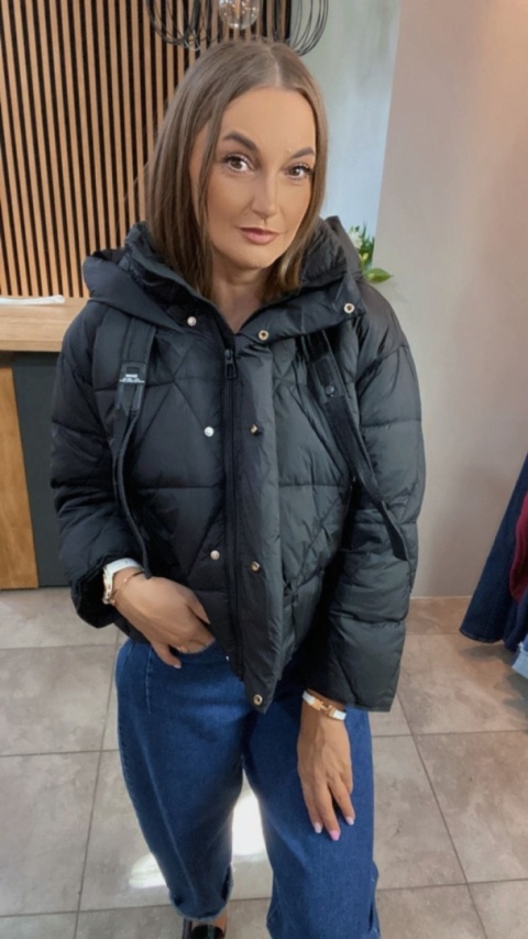Kurtka z naturalnym puchem – model Aspen Czarna