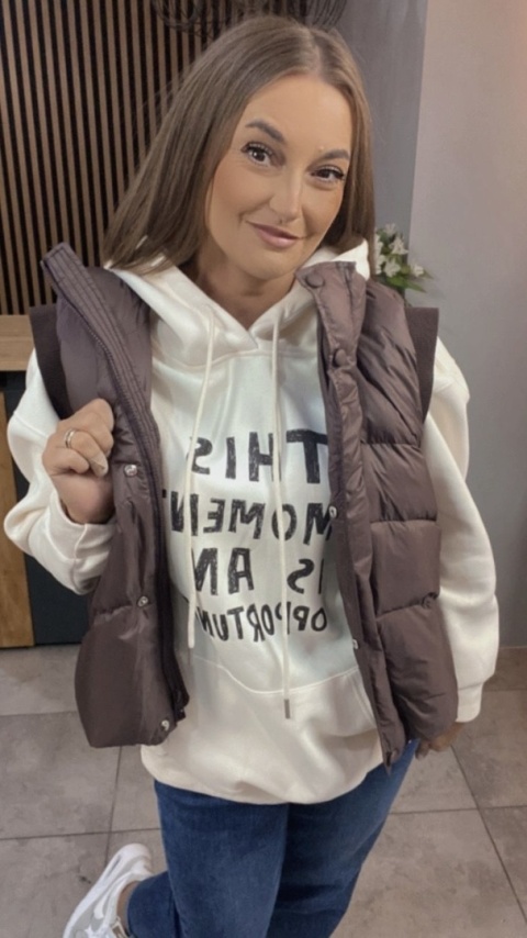 Bluza oversize z kapturem – „This Moment is an Opportunity” - Krem