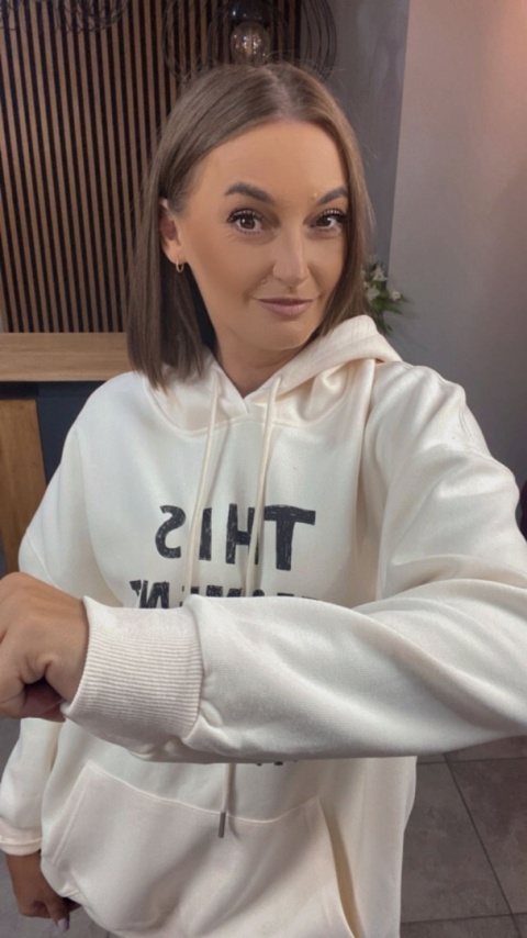 Bluza oversize z kapturem – „This Moment is an Opportunity” - Krem