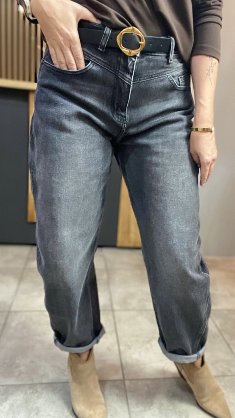 Jeansy Uiuj Banana Fit – UBA 317-1