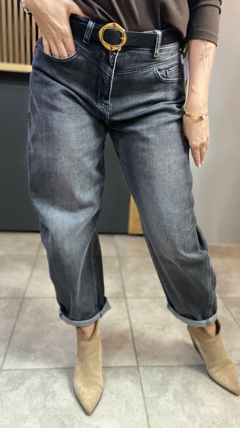 Jeansy Uiuj Banana Fit – UBA 317-1