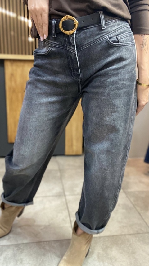 Jeansy Uiuj Banana Fit – UBA 317-1