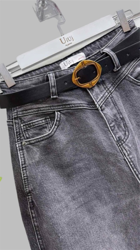 Jeansy Uiuj Banana Fit – UBA 317-1
