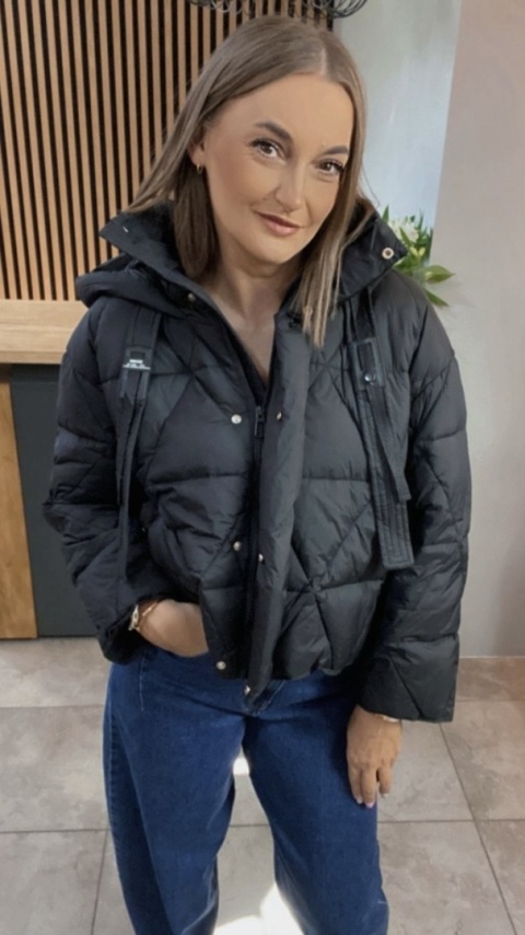 Kurtka z naturalnym puchem – model Aspen Czarna