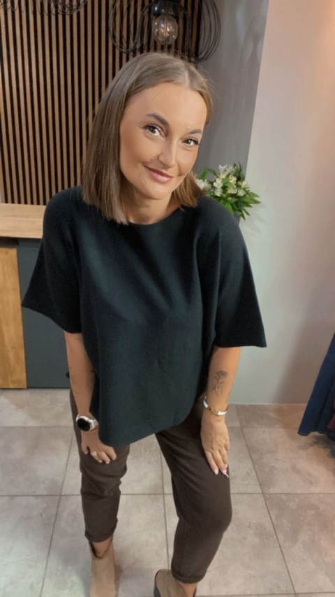 Sweter dzianinowy oversize E-WOMAN - Czarny