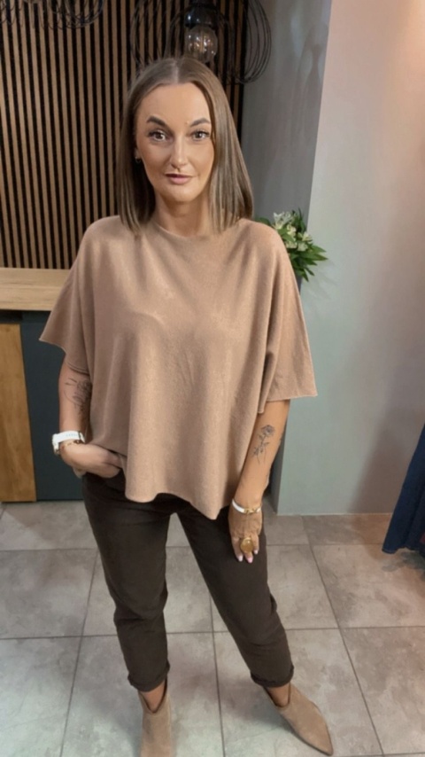 Sweter dzianinowy oversize E-WOMAN - Camel